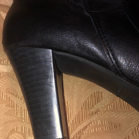 Aerosols boots. Black heels. Silver buckle detail. - Picture 8 of 10